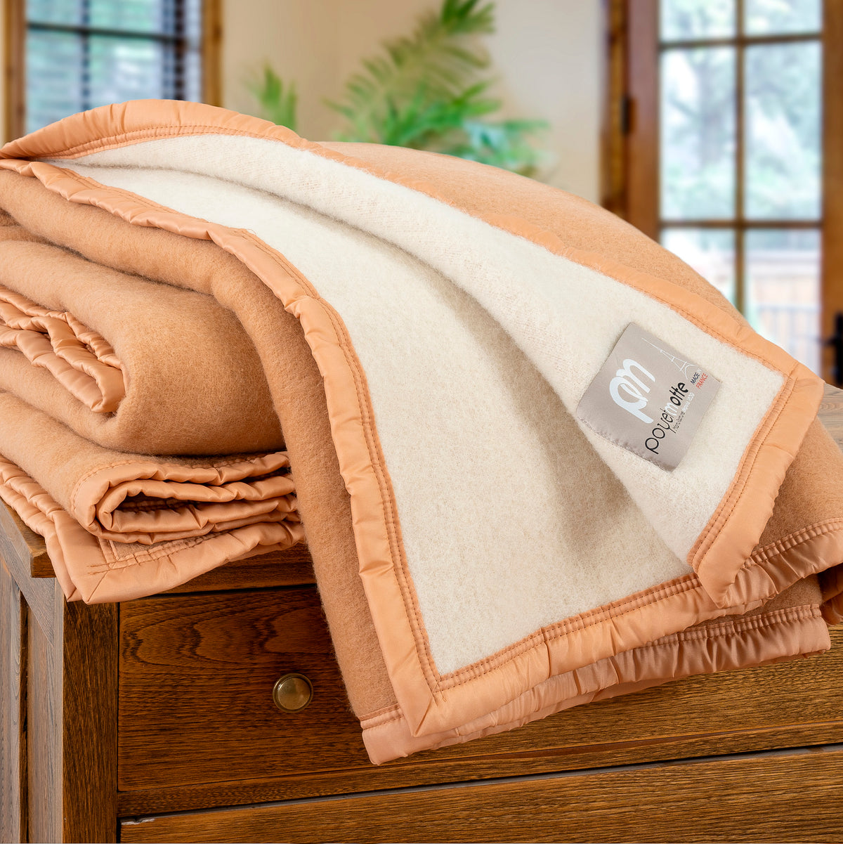 Poyet Motte Aubisque Reversible 500GSM Heavyweight 100% Wool Blanket, Doe