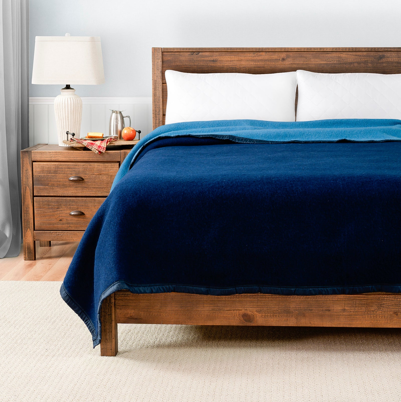 Poyet Motte Aubisque Reversible 500GSM Heavyweight 100% Wool Blanket, Navy