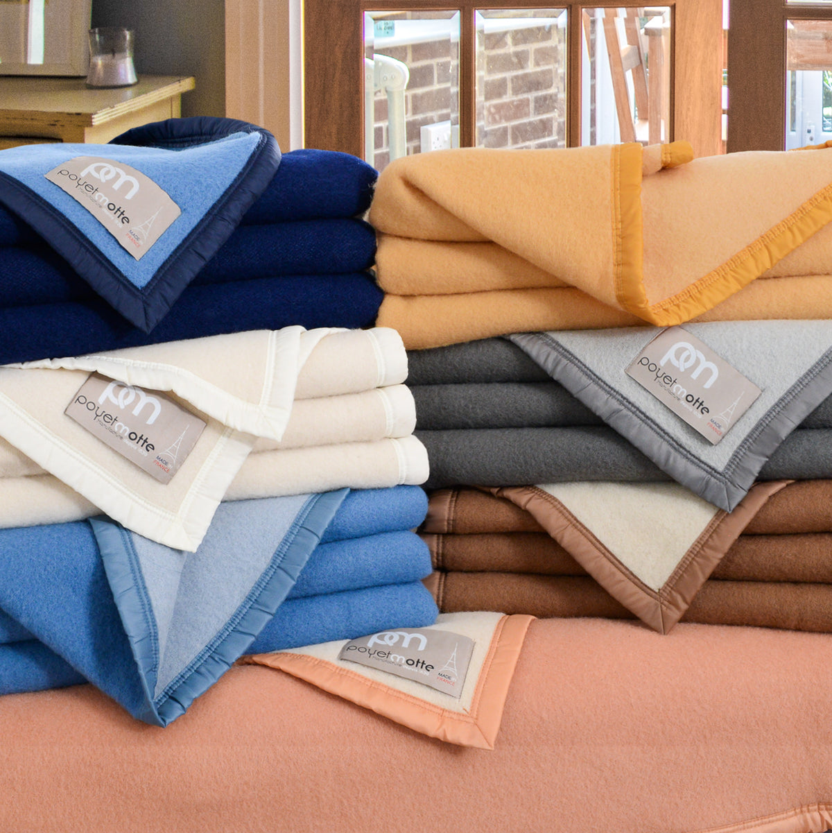 Poyet Motte Aubisque Reversible 500GSM Heavyweight 100% Wool Blanket, Maize